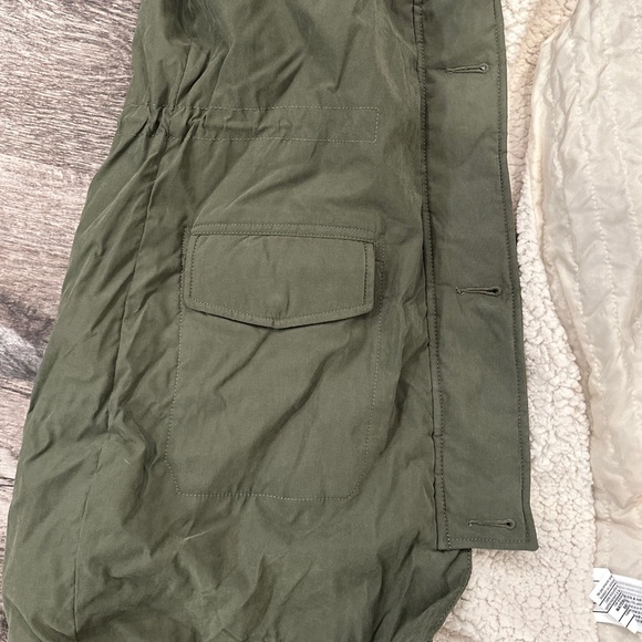 Abercrombie & Fitch Sherpa-Lined Military Parka Size Large - Picture 8 of 11